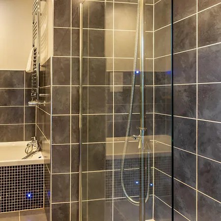 The Boundary Dom wakacyjny *