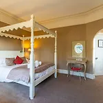 Tatil Evi The Boundary