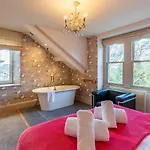 The Boundary Tatil Evi
